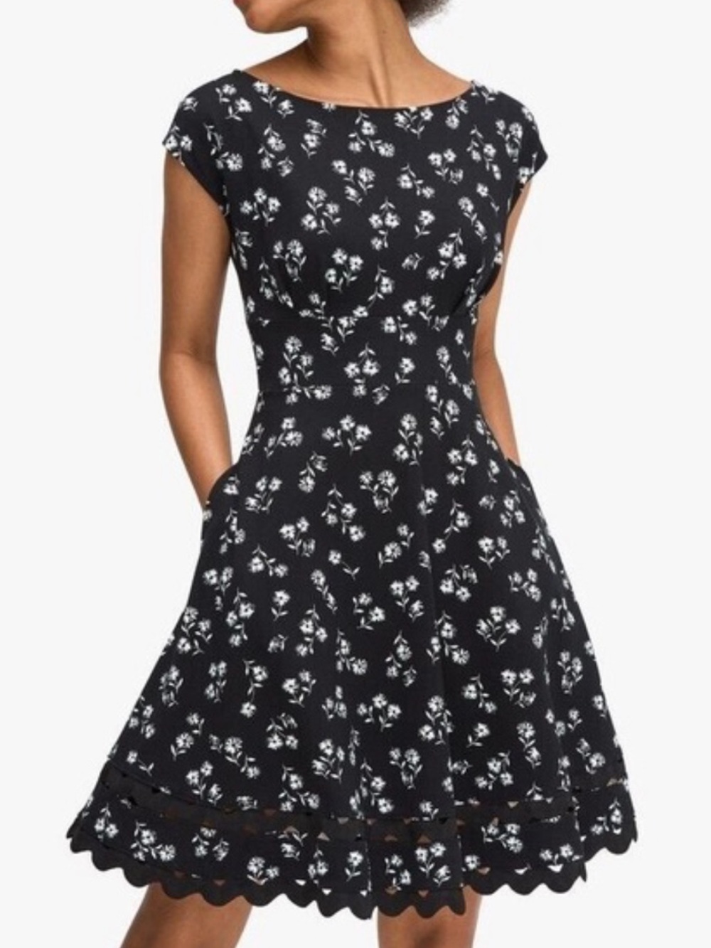 Kate Spade Sz XS Dress Dandelion Floral Short Sleeve Black White Mini Classicใ